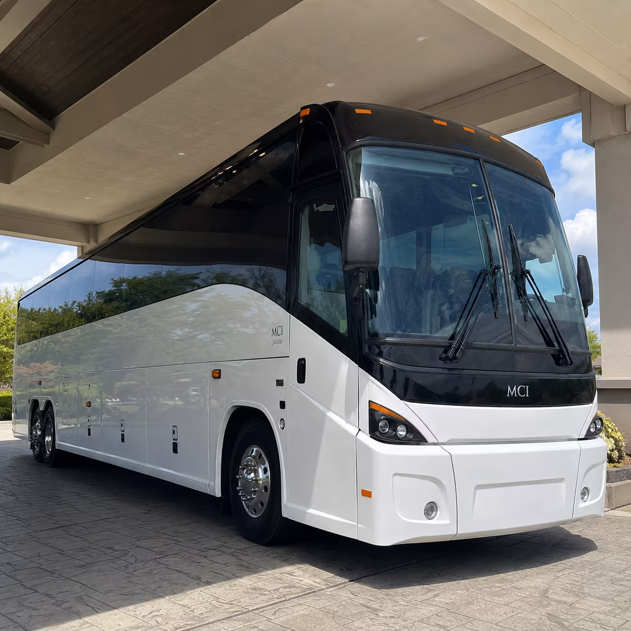 use a bus to connect murrieta employees to metrolink and regional transit